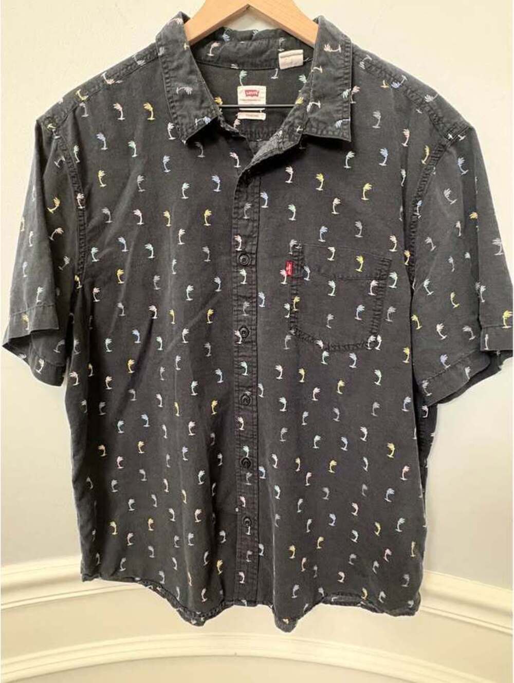 Levi's Palm Tree Print Short Sleeve Button Down Shirt